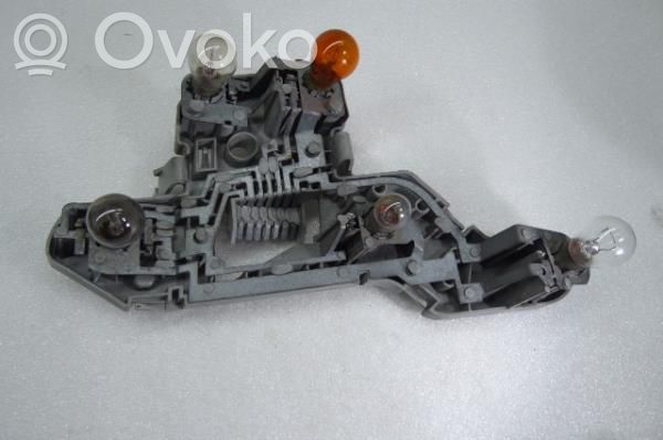 Jaguar S-Type Cubierta del soporte de la lámpara de la luz trasera 