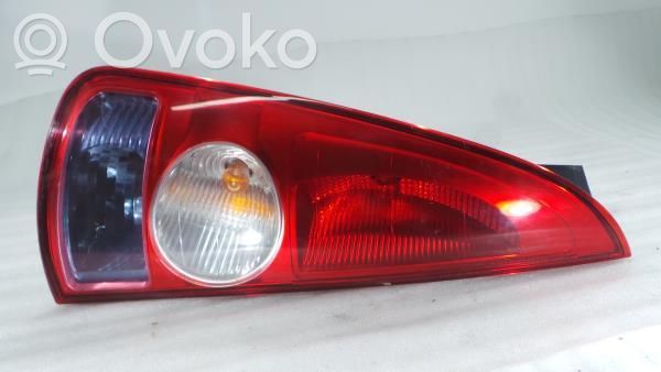 Renault Espace IV Galinis žibintas dangtyje 