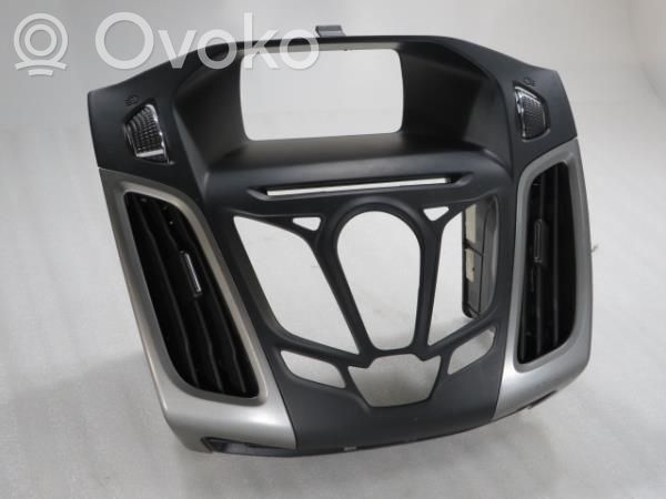 Ford Focus Cornice cruscotto 