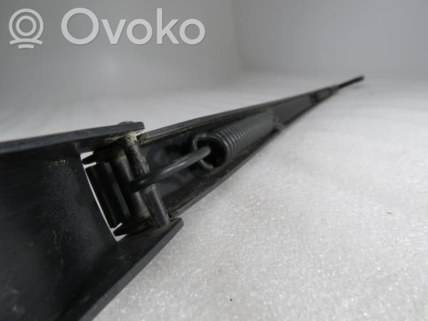 BMW X5 E53 Front wiper blade arm 