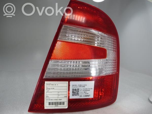 Skoda Fabia Mk2 (5J) Задний фонарь в кузове 