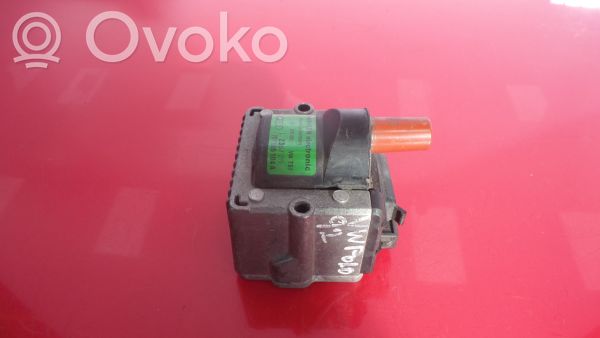 Volkswagen Polo II 86C 2F Cewka zapłonowa wysokiego napięcia 