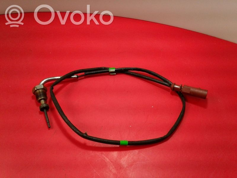 Volkswagen PASSAT B7 Lambda probe sensor 