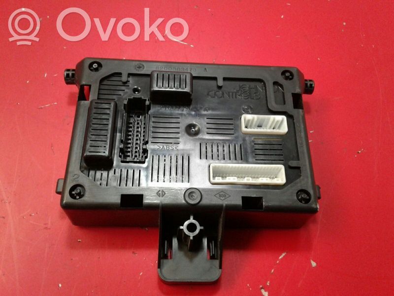 Renault Clio III Comfort/convenience module 