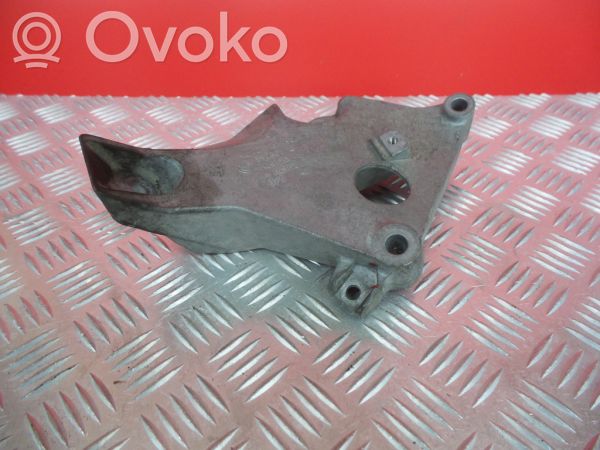Engine mount bracket   2211677504101,2211677504101,59280110