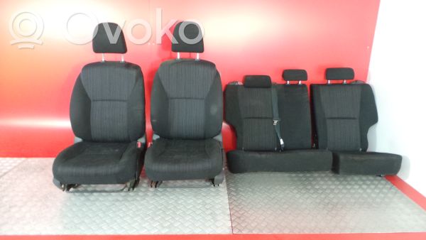 Toyota Auris 150 Sēdekļu komplekts 