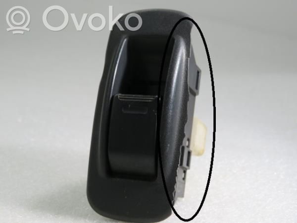 Toyota Corolla E110 Electric window control switch 