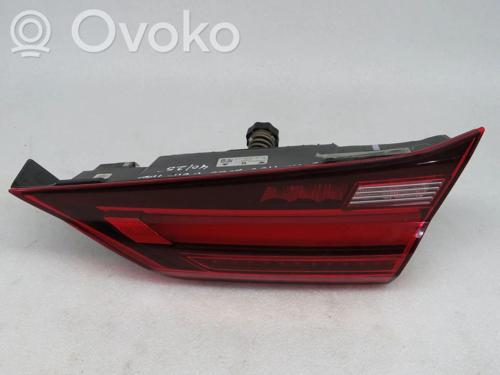 BMW 1 F40 Lampy tylnej klapy bagażnika 