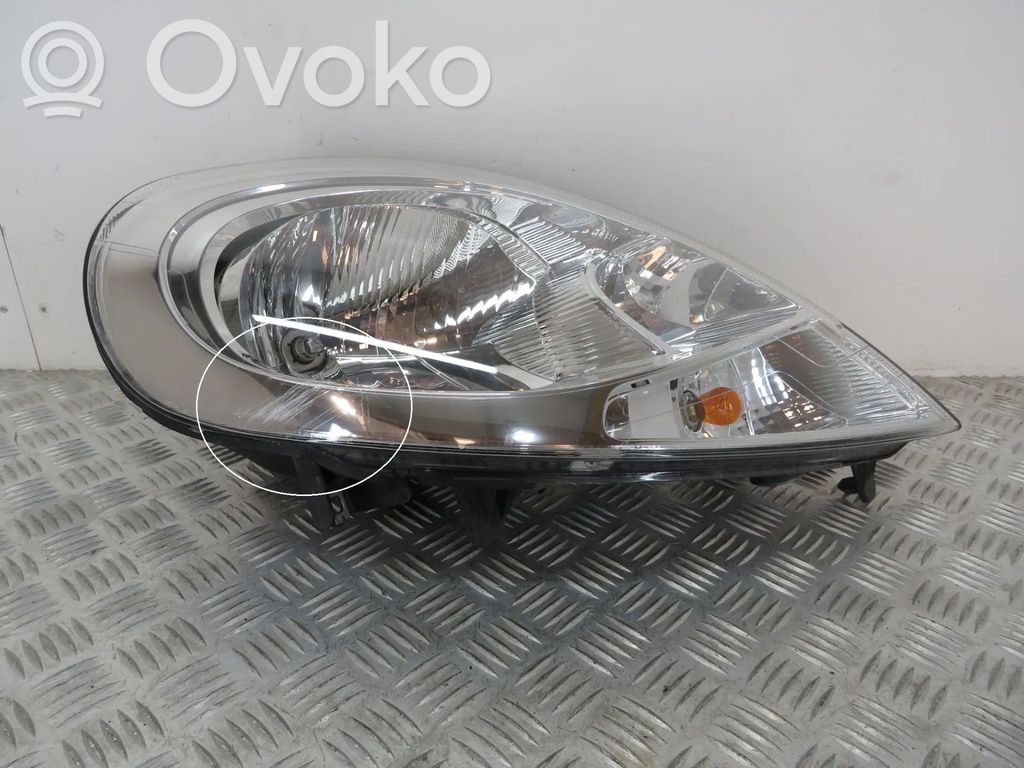 Opel Vivaro Scheinwerfer 