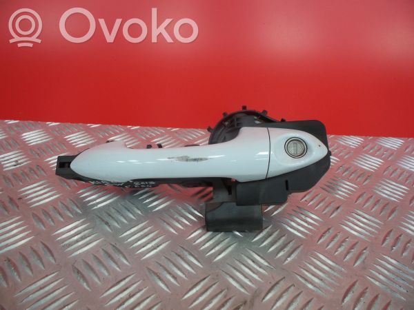 KIA Ceed Внешняя ручка 