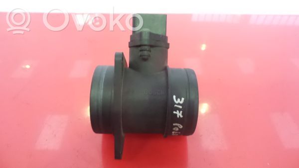 Volkswagen Polo IV 9N3 Mass air flow meter 