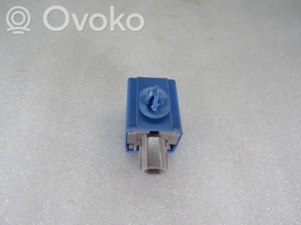 Interruptor de control multifunción   8974705010,05R080935,0689004720