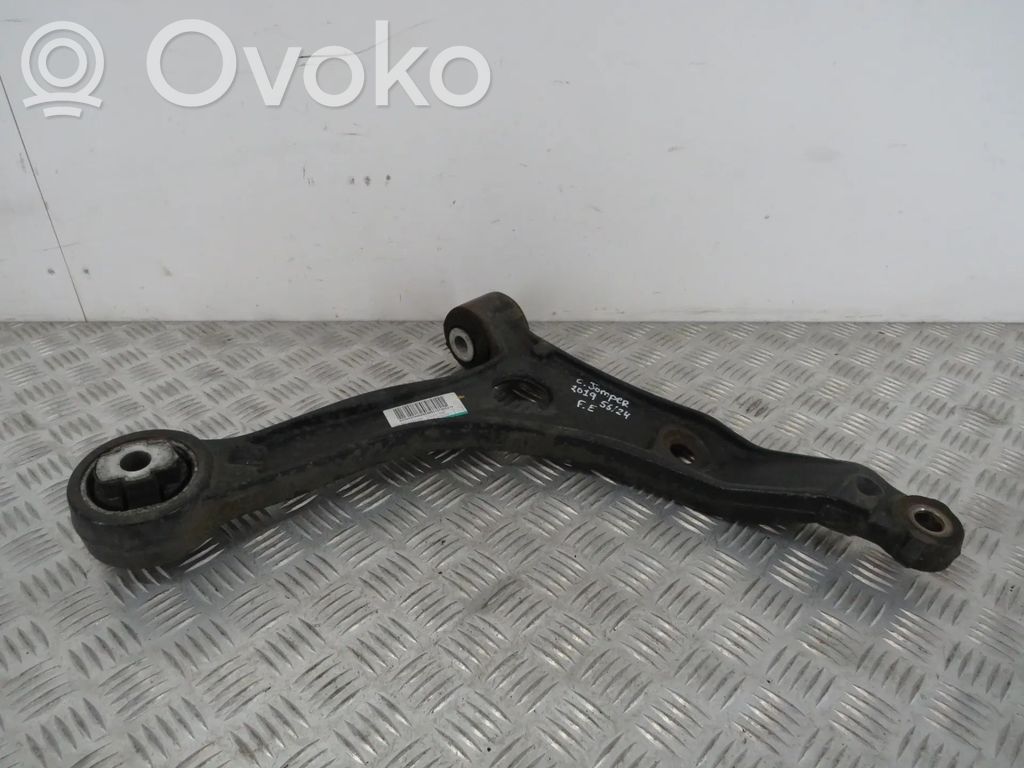 Front control arm   01394319080,1352227080,1352228080,1610934780,1635775180,3520F0,3520S0,3520S1,6001070757
