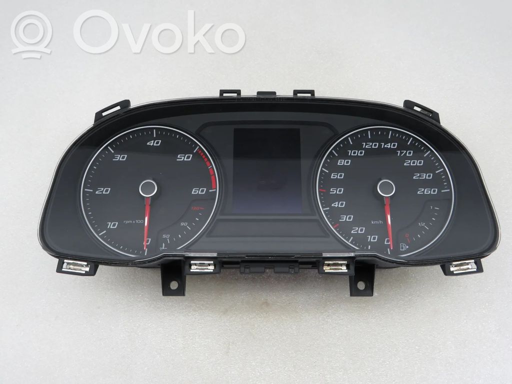 Seat Leon IV Geschwindigkeitsmesser Cockpit 