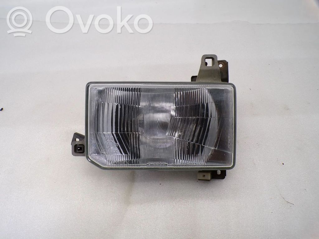 Nissan Terrano Faro/fanale 