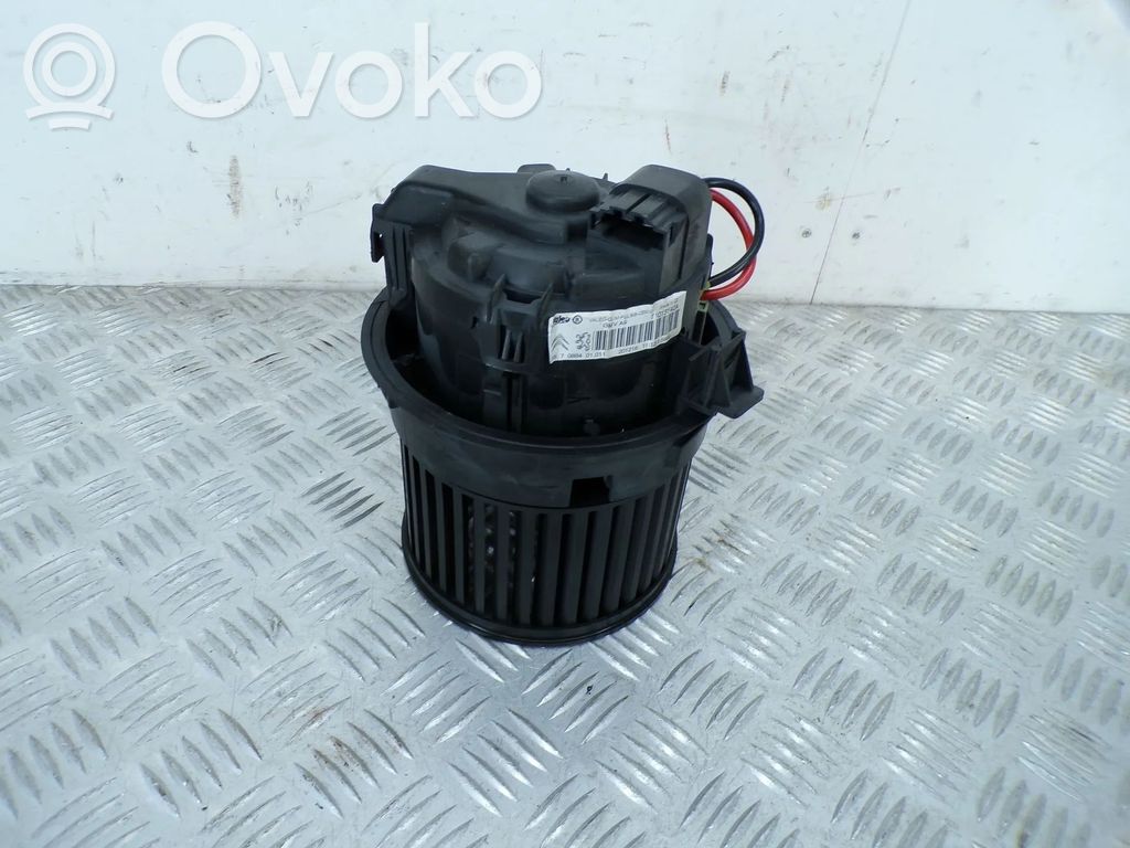 Heizungslüfter   T1013140A