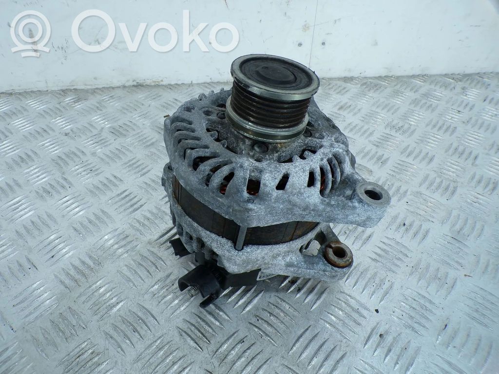 Opel Vivaro Generator/alternator 