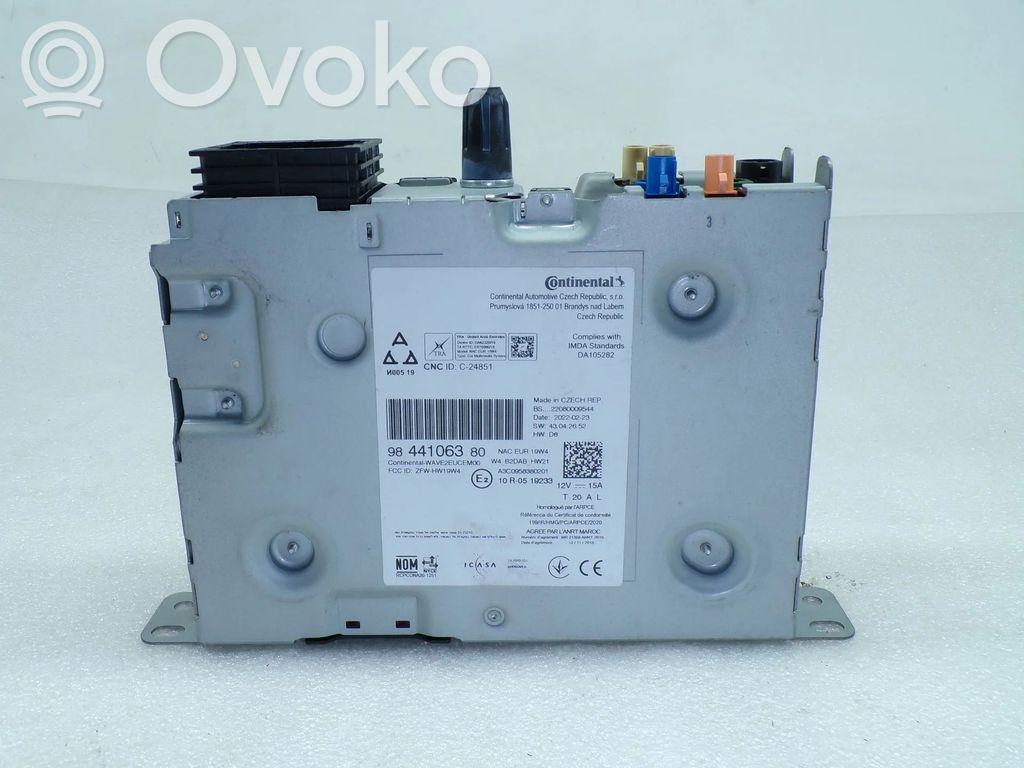 Radio / CD-Player / DVD-Player / Navigation   9844106380