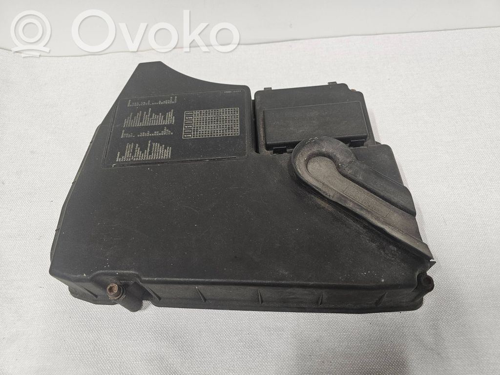 BMW 7 E38 Sulakerasian kansi 