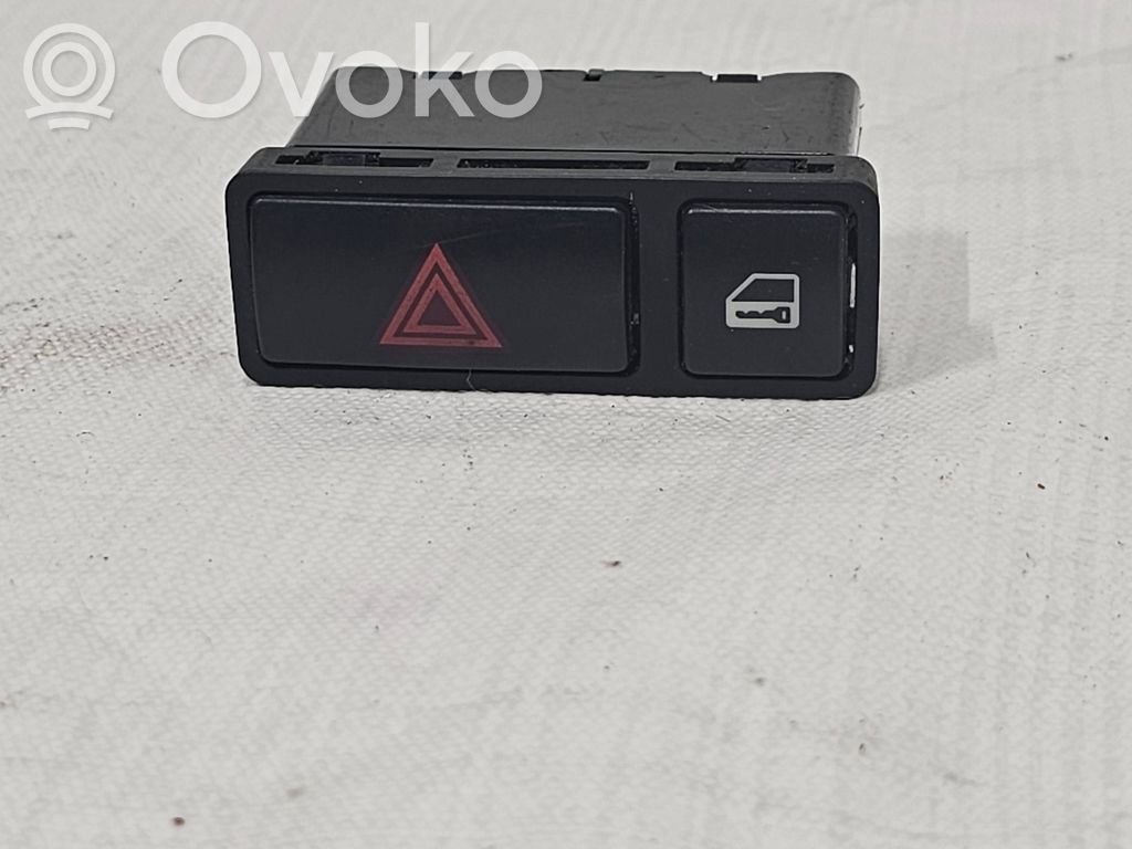Hazard light switch   368920,084S81