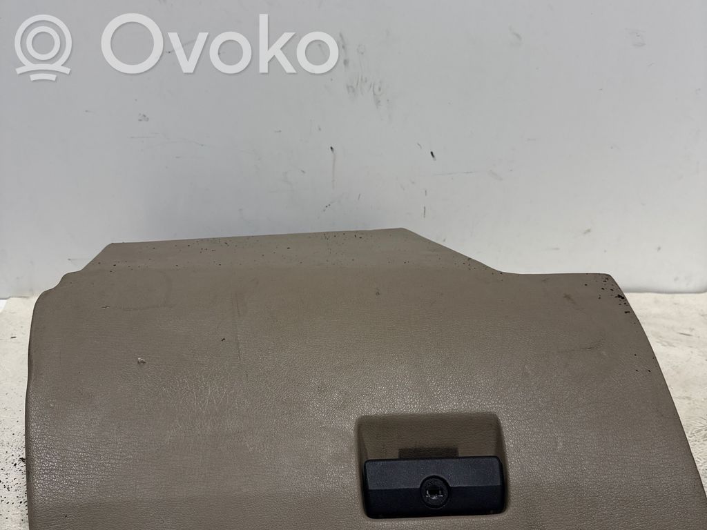 BMW 5 E39 Daiktadėžė 