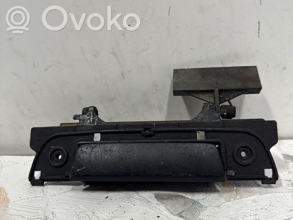 BMW 7 E32 Manecilla externa puerta trasera 