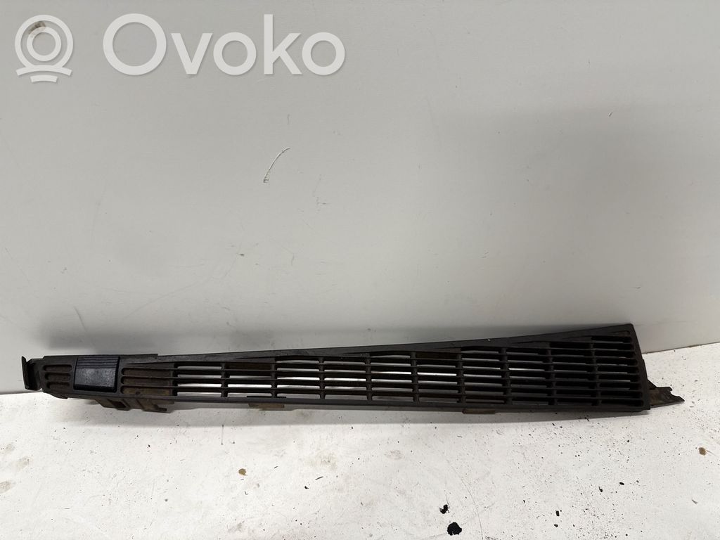 BMW 5 E34 Altro elemento di rivestimento bagagliaio/baule 