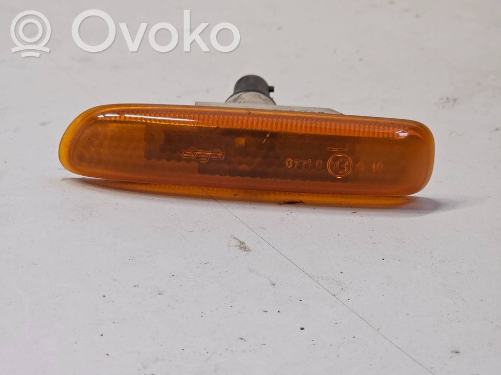 Front fender indicator light   63138370720