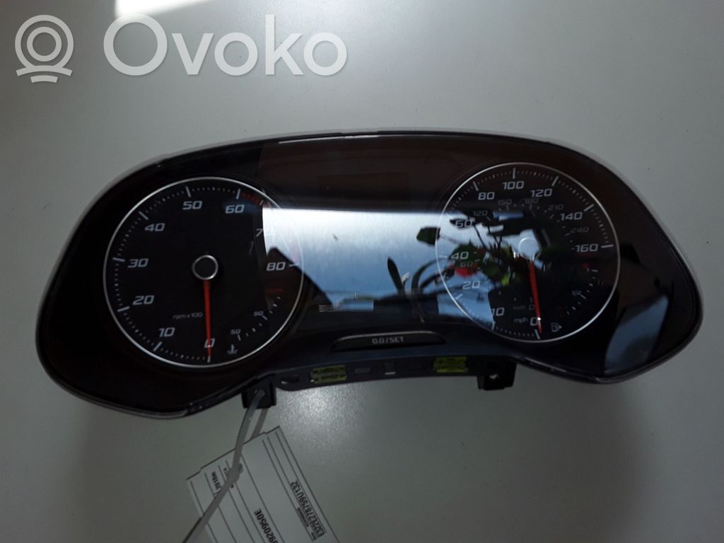 Seat Leon (5F) Spidometrs (instrumentu panelī) 