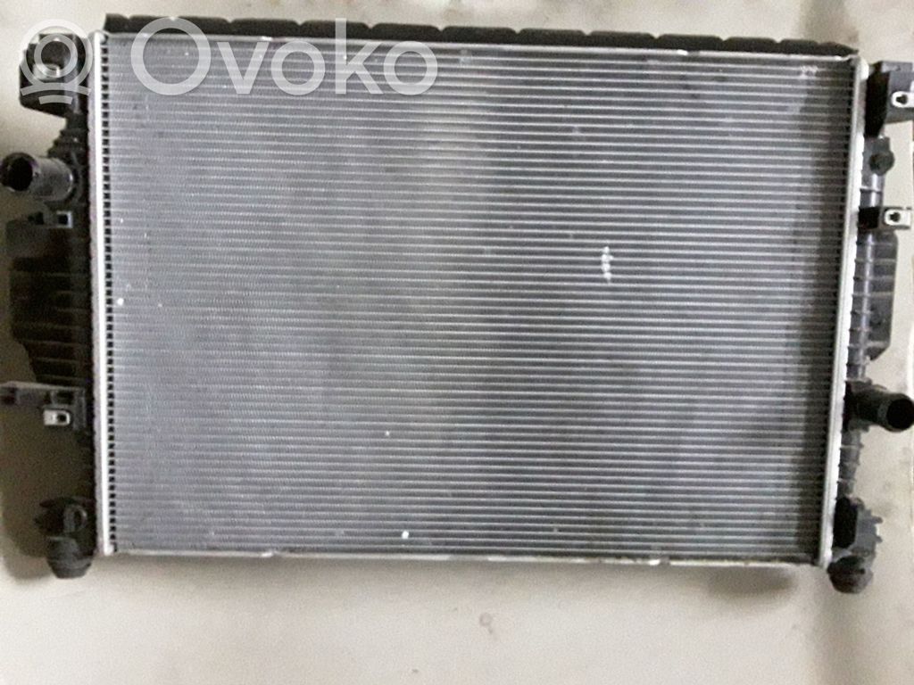 Ford Mondeo MK V Aušinimo skysčio radiatorius 