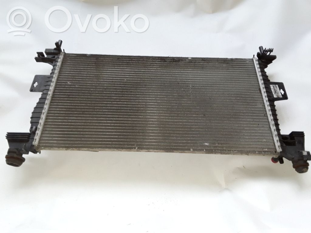 Ford Focus Aušinimo skysčio radiatorius 