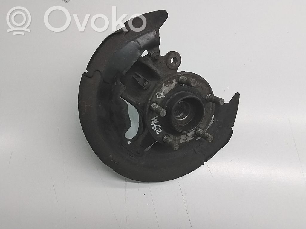 Volvo C30 Priekinė stebulė 