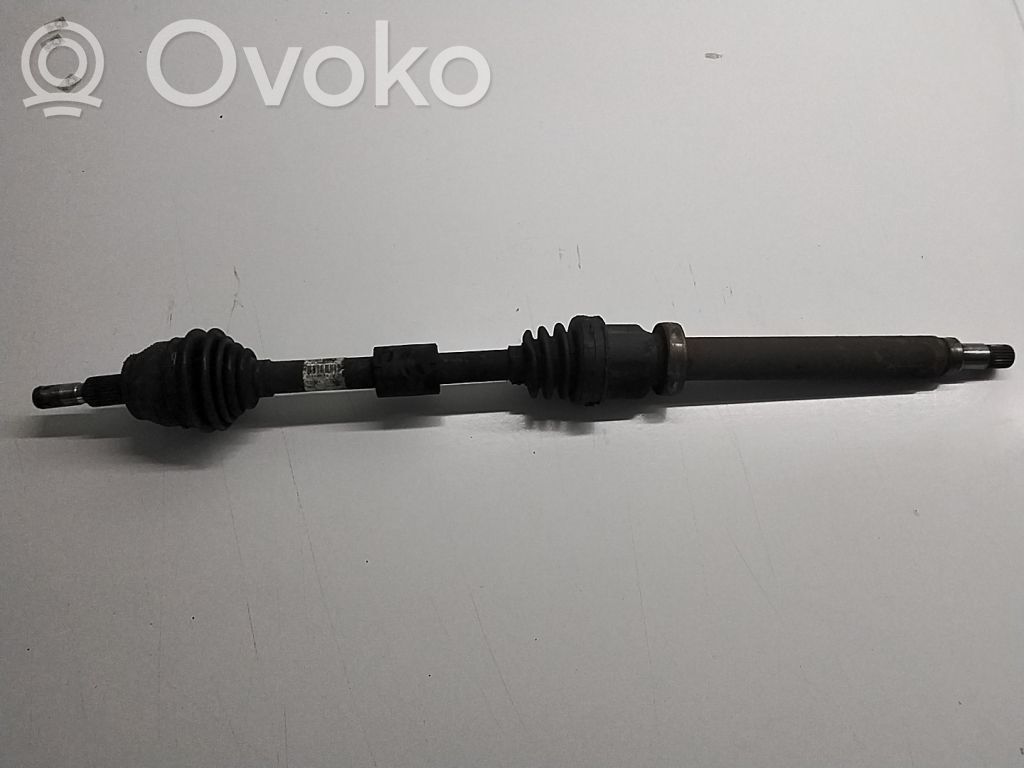 Ford Focus Priekinis pusašis 