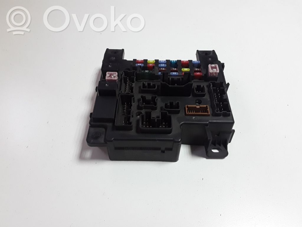 Citroen C-Crosser Sulakemoduuli 