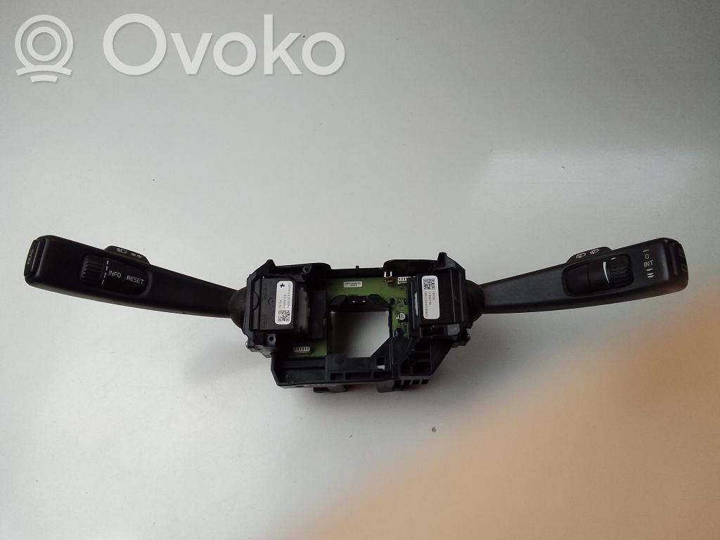 Volvo XC60 Commodo, commande essuie-glace/phare 