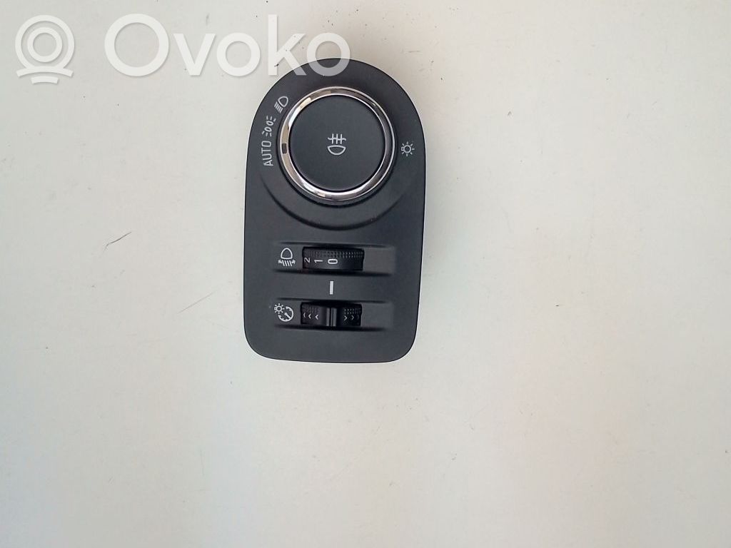 Opel Astra J Light switch 