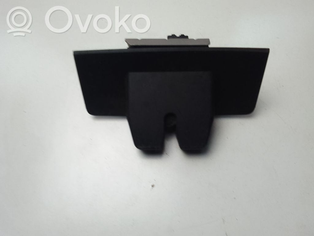 Volvo XC60 Loading door lock 