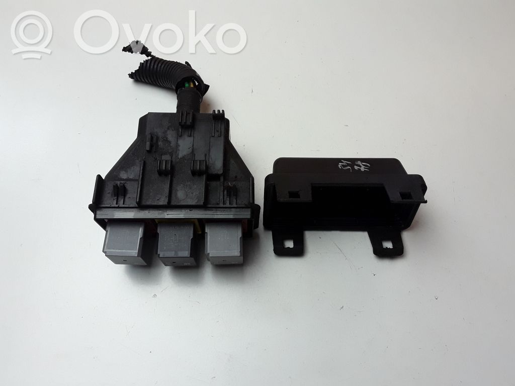 Chevrolet Orlando Fuse module 