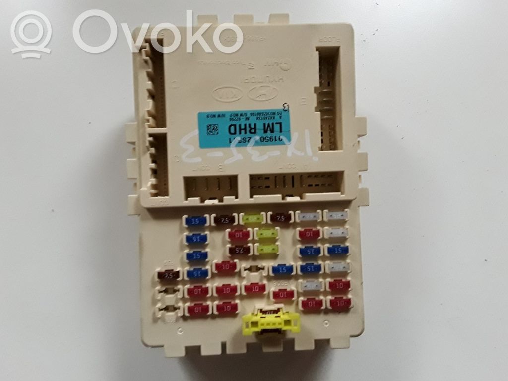 Hyundai ix35 Módulo de fusible 