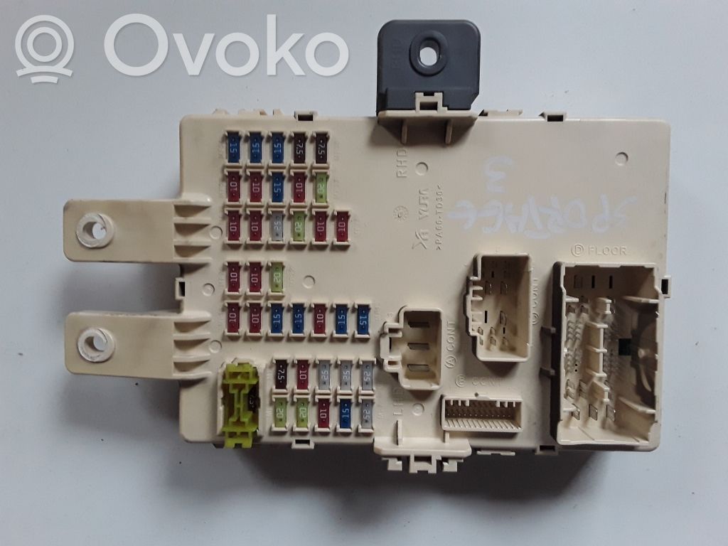 KIA Sportage Fuse module 