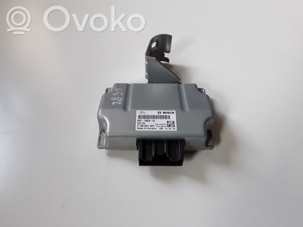 Ford Focus Voltage converter/converter module 