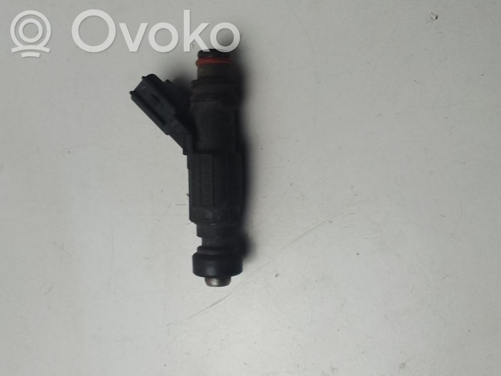 Toyota Corolla E120 E130 Polttoainesuutin 