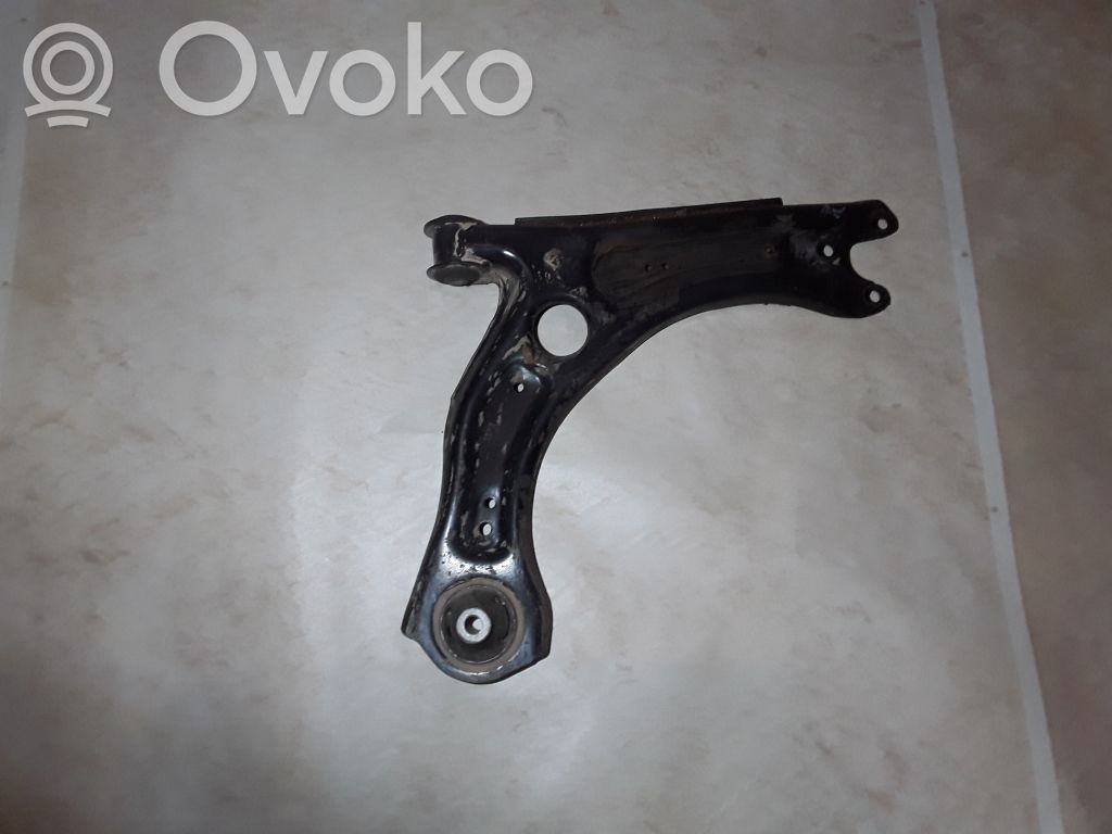 Skoda Kamiq Dakša 