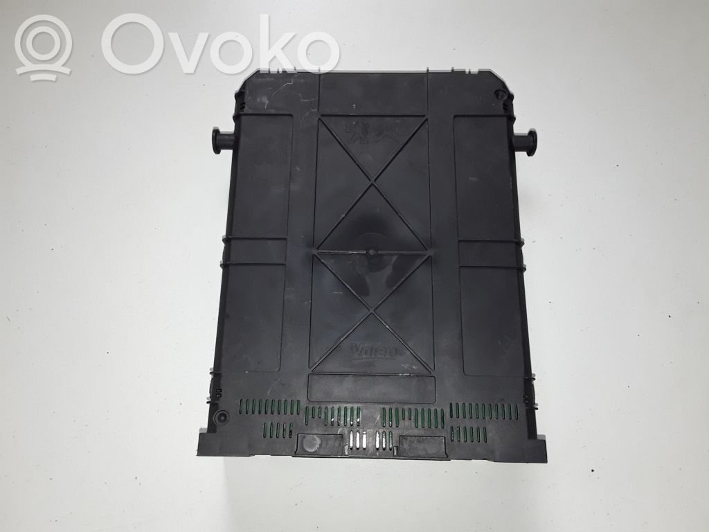 Peugeot 207 Fuse module 