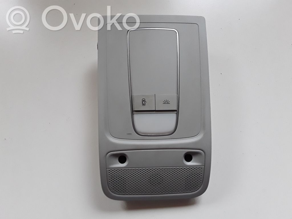 Audi A3 S3 8P Front seat light 