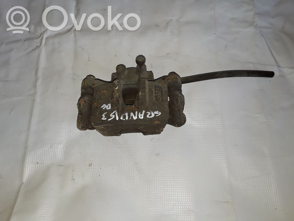 Mitsubishi Grandis Tylny zacisk hamulcowy 