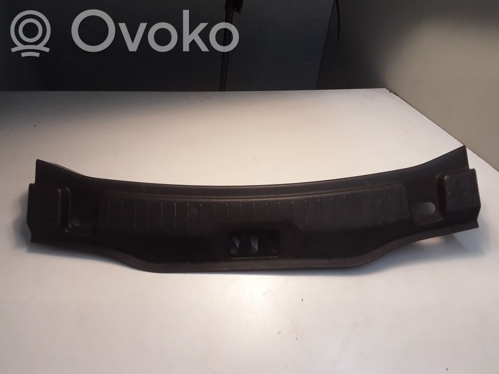 Ford Galaxy Takaluukun/tavaratilan sivuverhoilu 