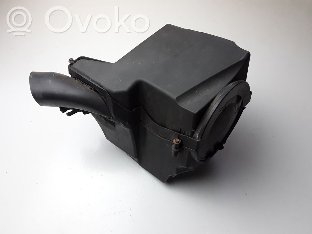 Ford Fiesta Air filter box 