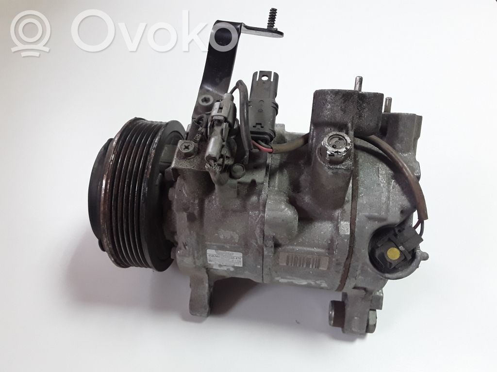 BMW 5 F10 F11 Ilmastointilaitteen kompressorin pumppu (A/C) 