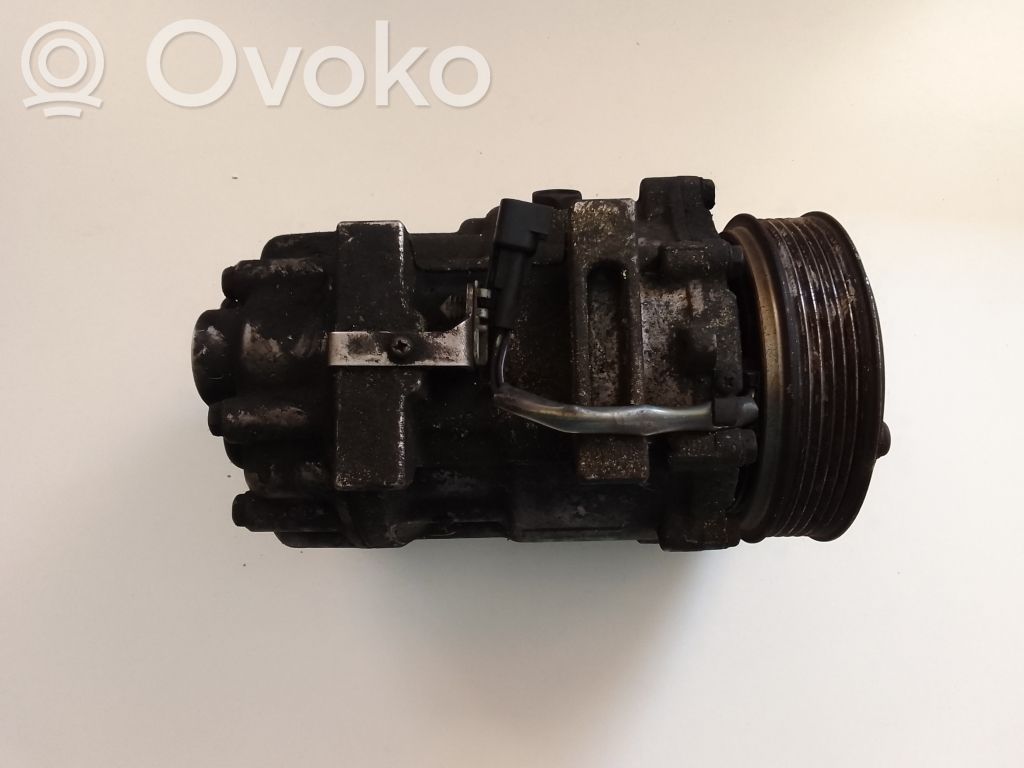 Volvo V50 Air conditioning (A/C) compressor (pump) 